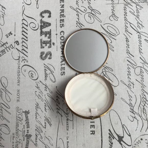 Vintage Compact Mirror - Picture 3 of 4